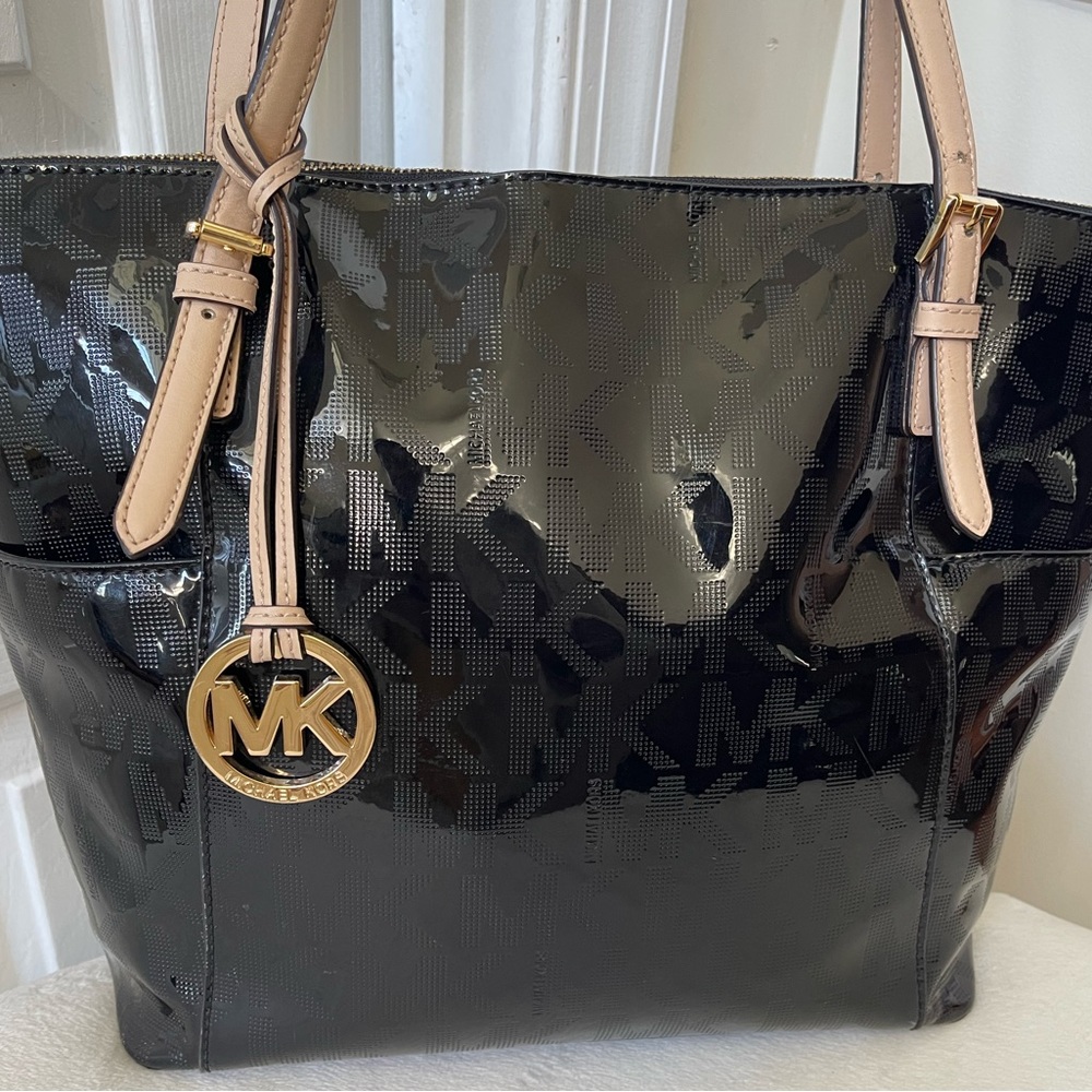 Michael Kors shoulder bag EUC - Picture 8 of 10